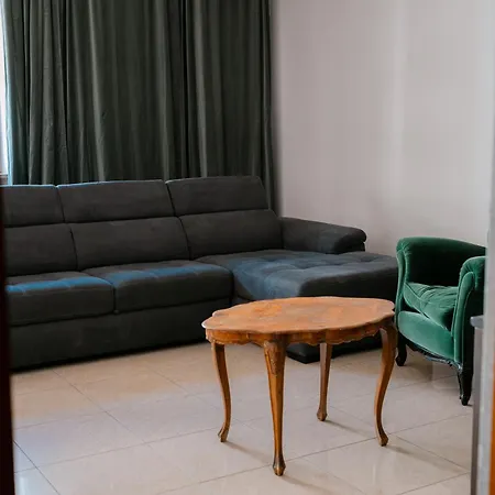 Apartment By The Sea